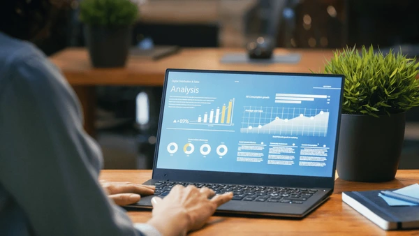 Data Engineering  service
